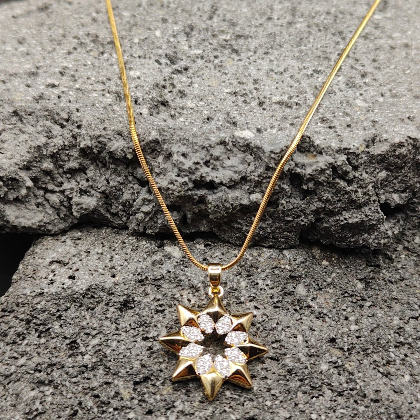 Collar de Acero Inoxidable 304, Color Dorado, Estilo Moderno, Boutique, Estrella, Tendencia, Circón, Unisexo, Moda