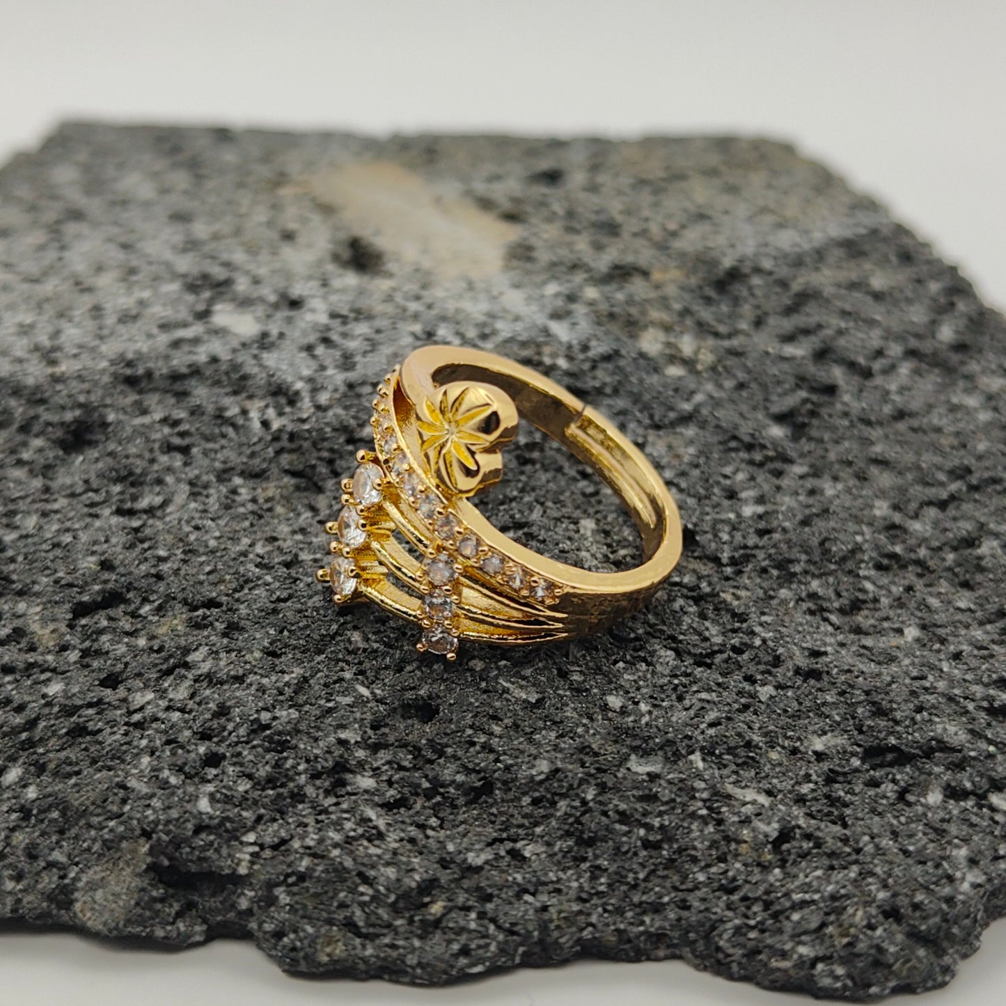 Anillo de Acero Inoxidable 304, Estilo Elegante, Circón, Tendencia, Flor, Boutique, Geométrico, Corazón, Apertura Ajustable, Unisexo, Moda