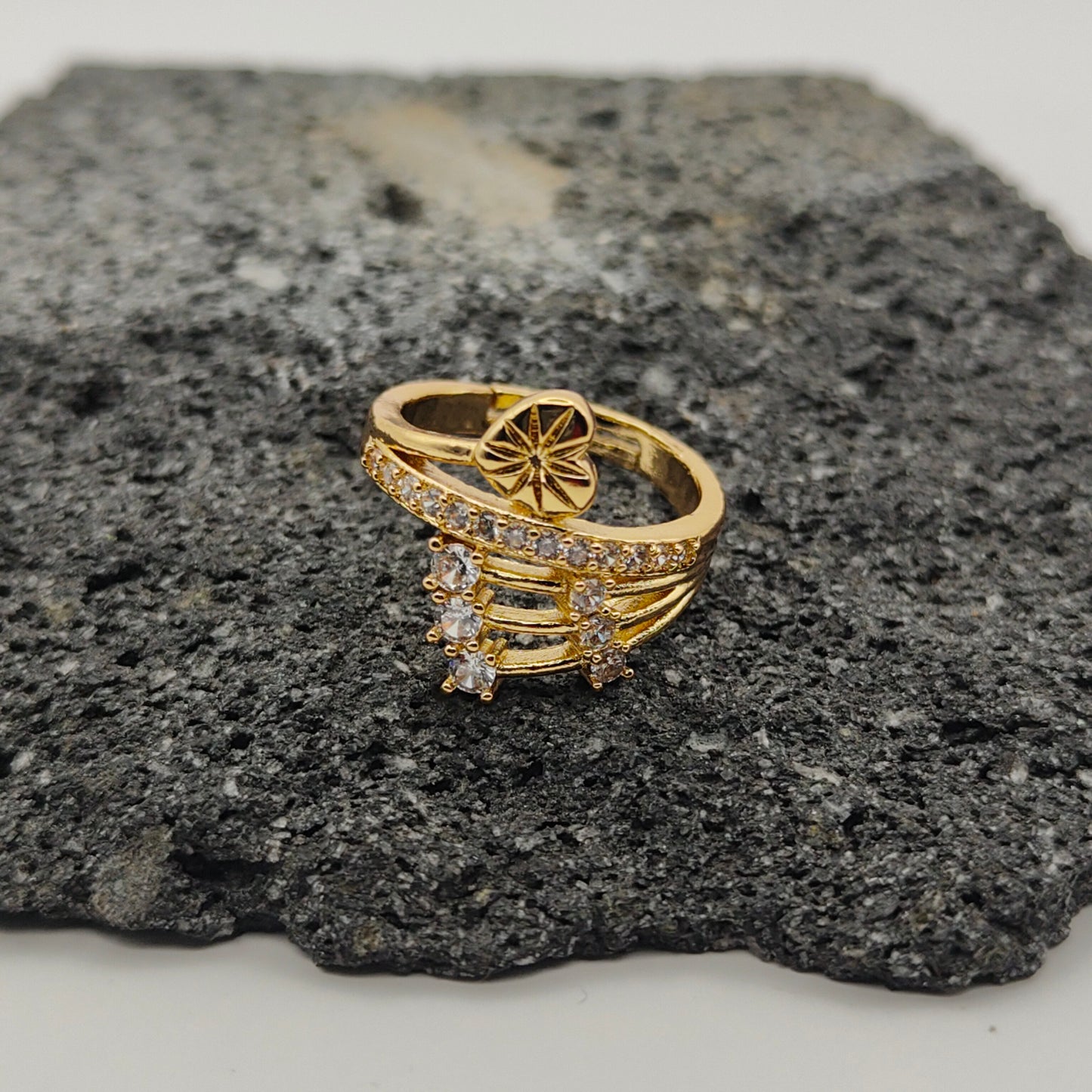 Anillo de Acero Inoxidable 304, Estilo Elegante, Circón, Tendencia, Flor, Boutique, Geométrico, Corazón, Apertura Ajustable, Unisexo, Moda