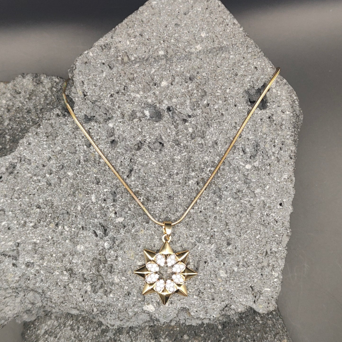 Collar de Acero Inoxidable 304, Color Dorado, Estilo Moderno, Boutique, Estrella, Tendencia, Circón, Unisexo, Moda