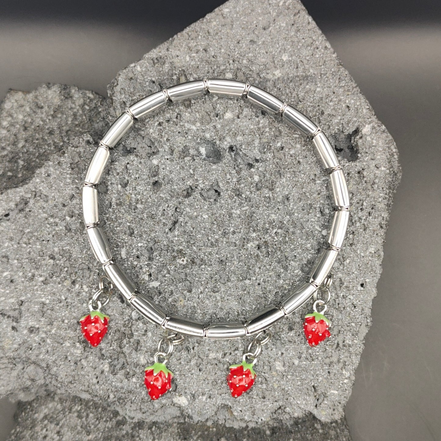 Pulsera de Acero Inoxidable 304, Estilo Italiano, Boutique, Dijes Colgantes, Fresas, Frutal, Unisexo, Tendencia, Moda