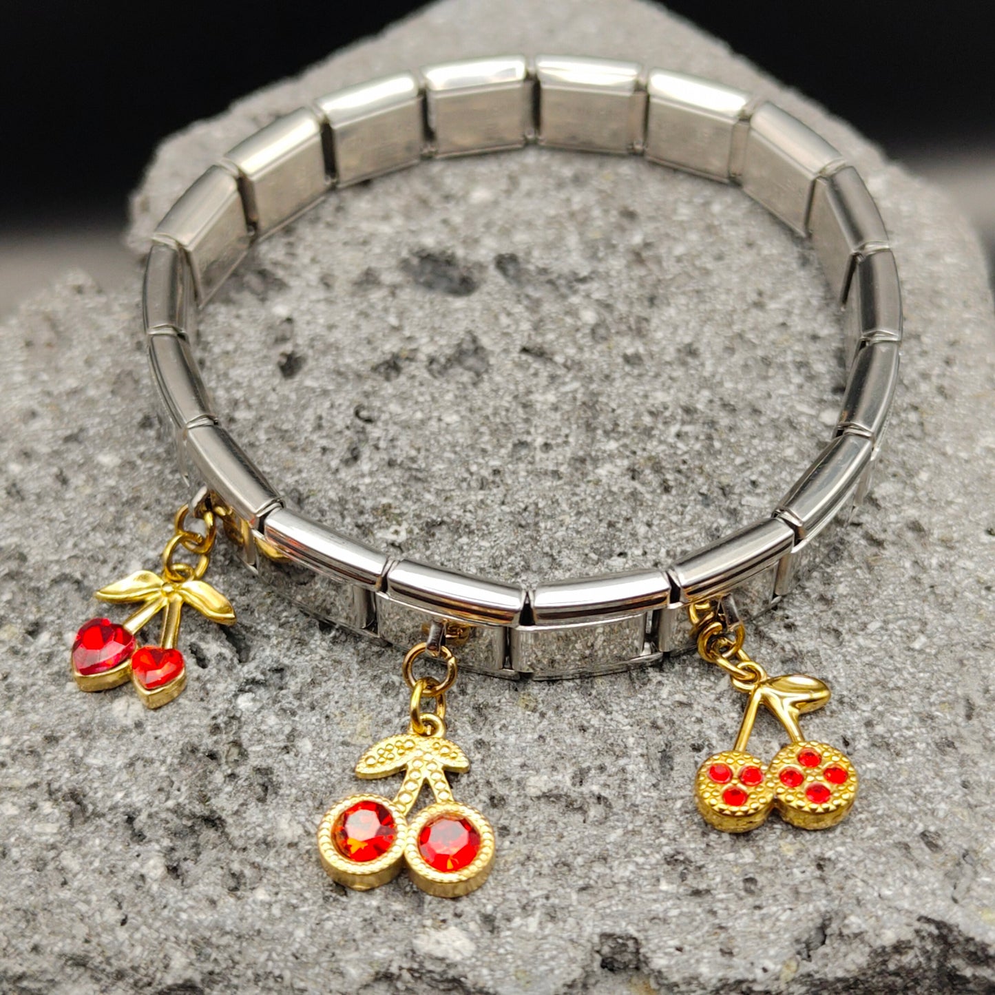 Pulsera de Acero Inoxidable 304, Estilo Italiano, Boutique, Dijes Colgantes, Cerezas, Unisexo, Tendencia, Moda