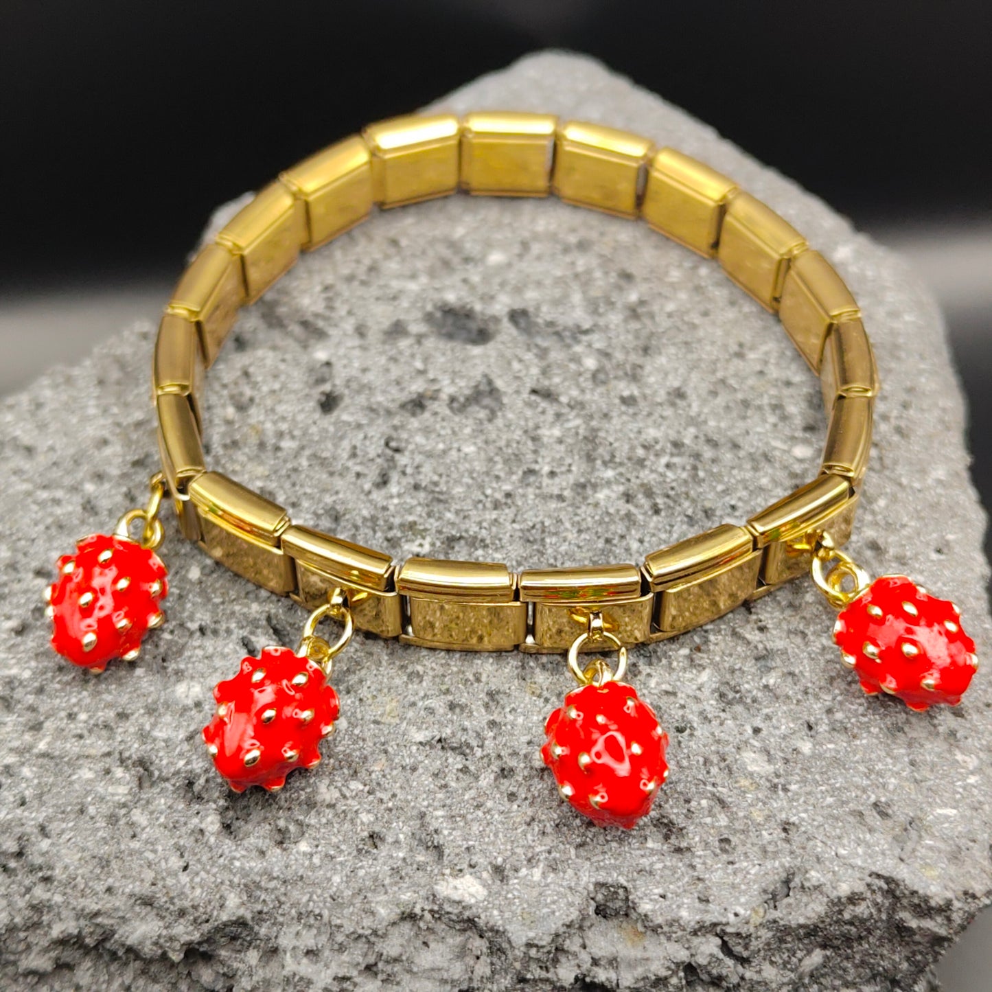 Pulsera de Acero Inoxidable 304, Estilo Italiano, Boutique, Dijes Colgantes, Frutal, Unisexo, Tendencia, Fresas, Moda